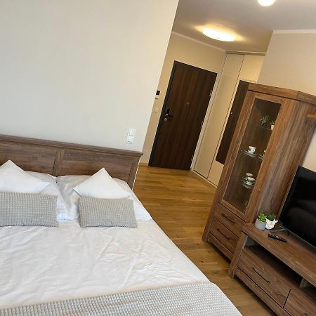 Apartament Garbary 234 Parking Free Poznan Ngoại thất bức ảnh