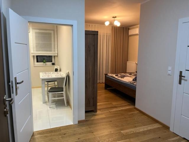 Apartament Garbary 234 Parking Free Poznan Ngoại thất bức ảnh