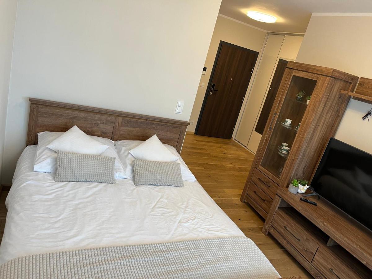 Apartament Garbary 234 Parking Free Poznan Ngoại thất bức ảnh
